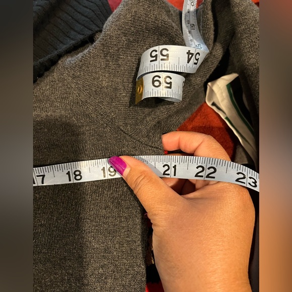 🖤❤️ Karen Scott cowl-neck color blocked sweater. Size small. Gently used. ❤️🖤 - Picture 2 of 6